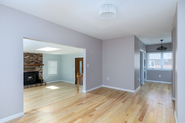 38 Eagle St, Ware, MA 01082