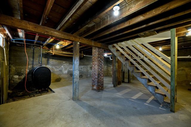 38 Eagle St, Ware, MA 01082