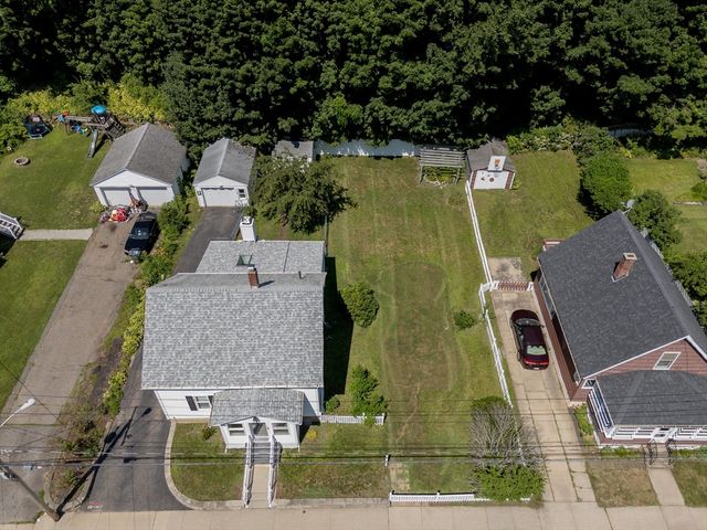 38 Eagle St, Ware, MA 01082