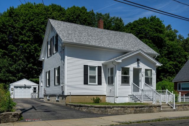 38 Eagle St, Ware, MA 01082