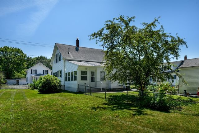 38 Eagle St, Ware, MA 01082