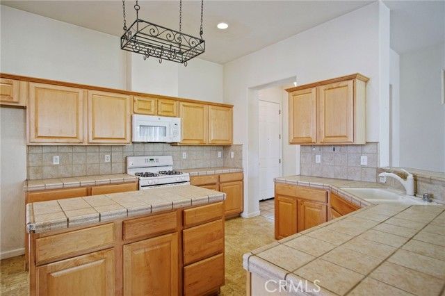 519 Chandler Court, Livingston, CA 95334