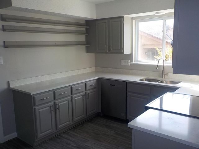 295 Mooring CIR A, Lakeway, TX 78734