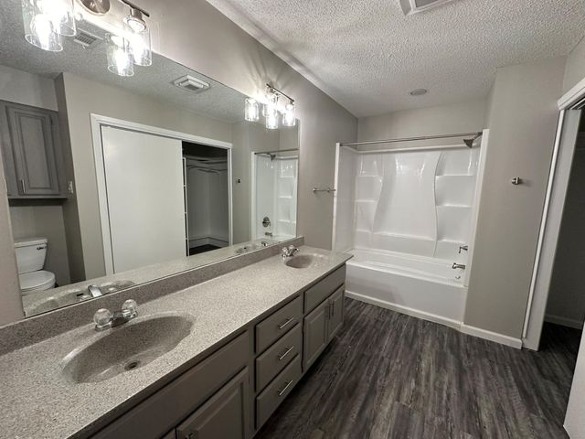 295 Mooring CIR A, Lakeway, TX 78734