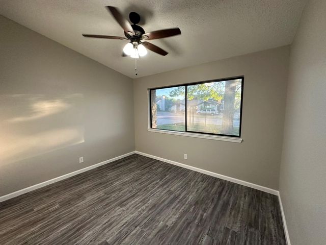 295 Mooring CIR A, Lakeway, TX 78734