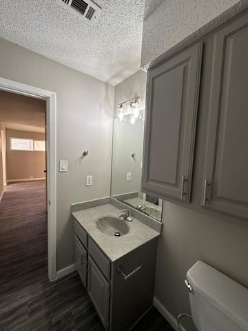 295 Mooring CIR A, Lakeway, TX 78734