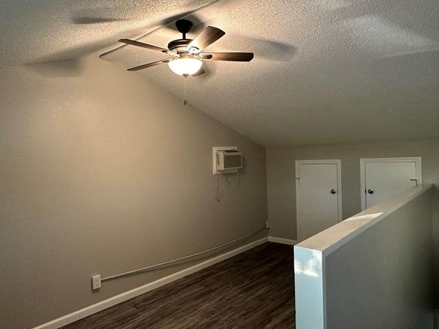 295 Mooring CIR A, Lakeway, TX 78734