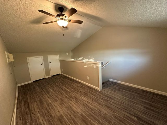 295 Mooring CIR A, Lakeway, TX 78734