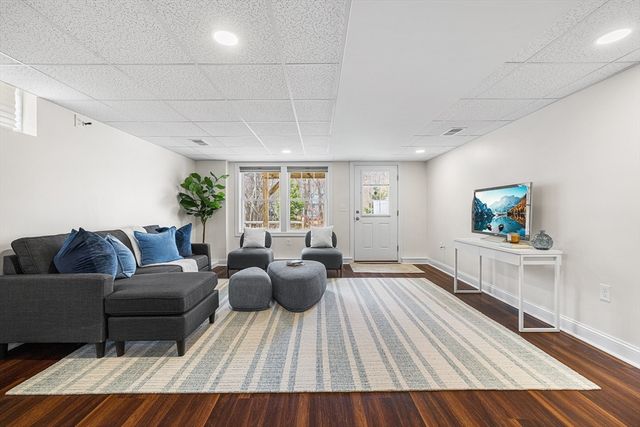 7 Alan R Gerrish Dr 7, Woburn, MA 01801