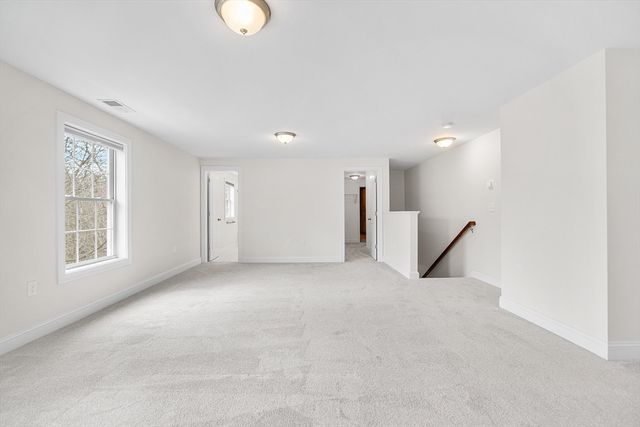 7 Alan R Gerrish Dr 7, Woburn, MA 01801