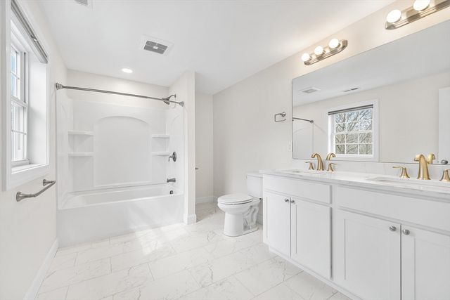 7 Alan R Gerrish Dr 7, Woburn, MA 01801