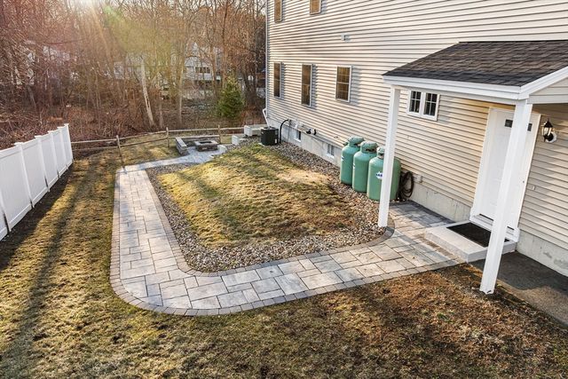 7 Alan R Gerrish Dr 7, Woburn, MA 01801