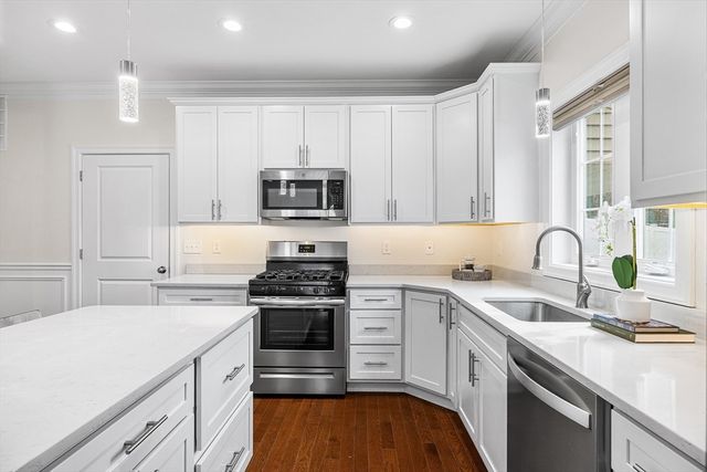 7 Alan R Gerrish Dr 7, Woburn, MA 01801