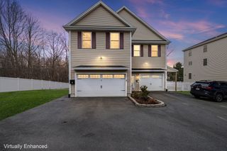 7 Alan R Gerrish Dr 7, Woburn, MA 01801