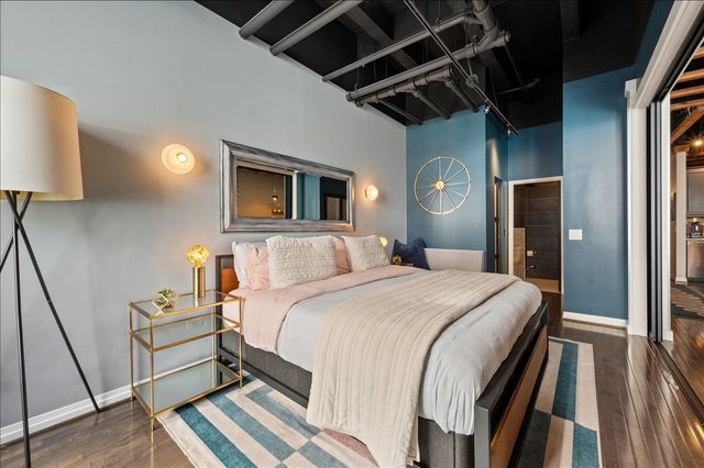 20 N State Street 409, Chicago, IL 60602