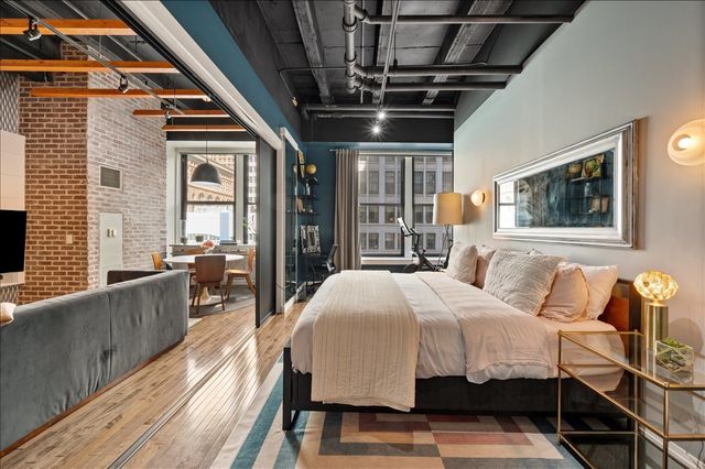 20 N State Street 409, Chicago, IL 60602