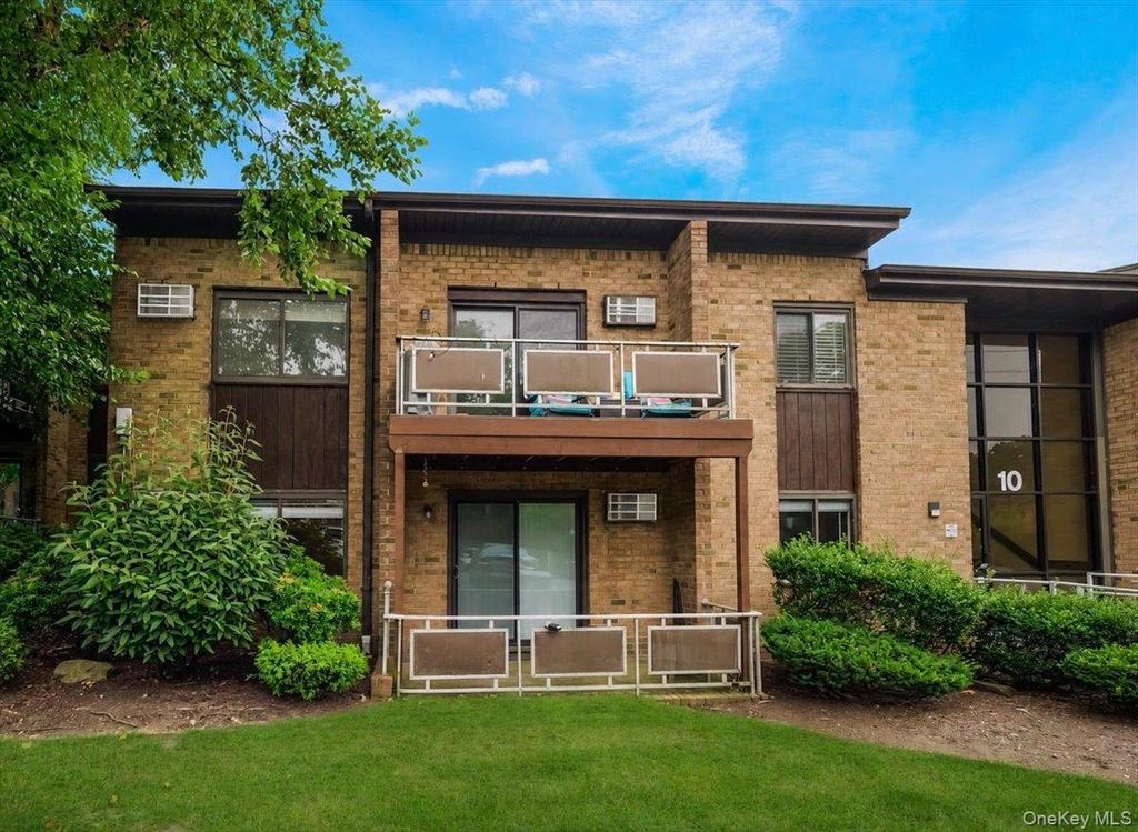 10 Brevoort Drive 2A, Pomona, NY 10970 — photo 2