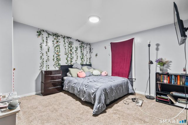 1943 Seaview Avenue, Bridgeport, CT 06610