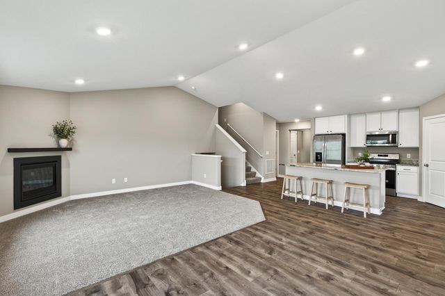 7654 207th Street W, Lakeville, MN 55044