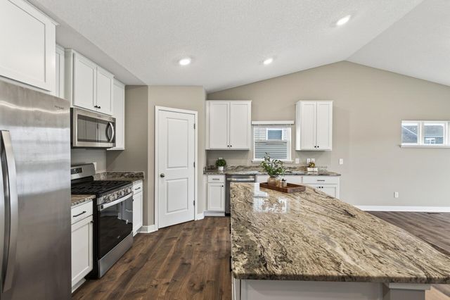 7654 207th Street W, Lakeville, MN 55044