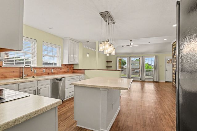 1302 Buckingham Drive, Forney, TX 75126