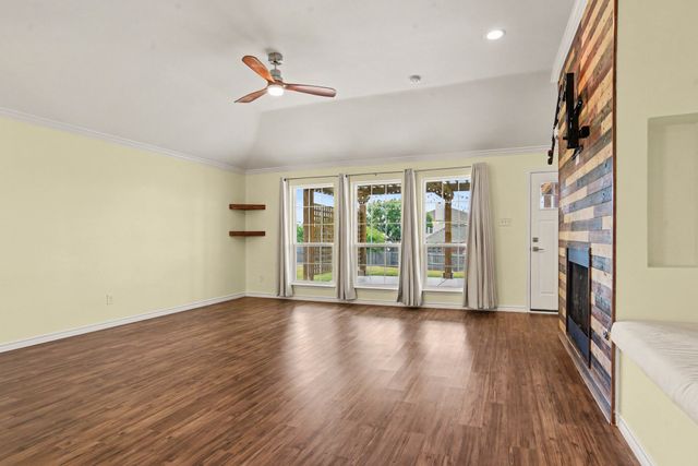 1302 Buckingham Drive, Forney, TX 75126