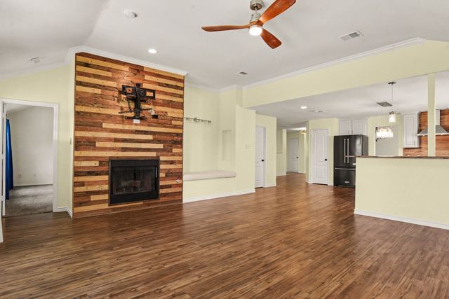 1302 Buckingham Drive, Forney, TX 75126
