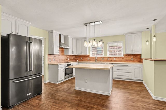 1302 Buckingham Drive, Forney, TX 75126