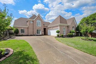1646 FORSYTHE DR, Collierville, TN 38017