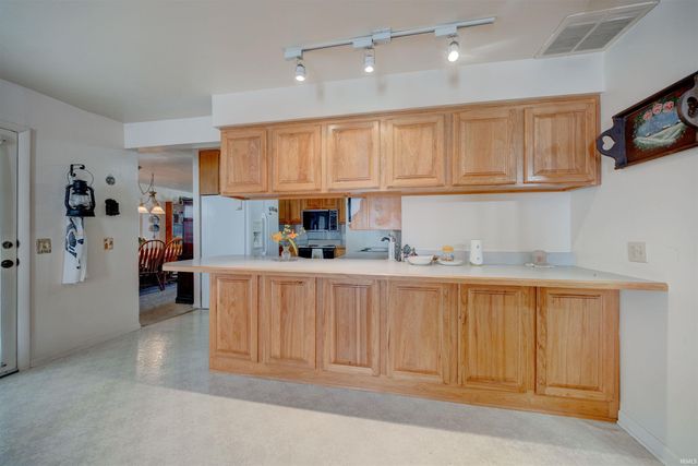 1323 Maxville Road, Boonville, IN 47601