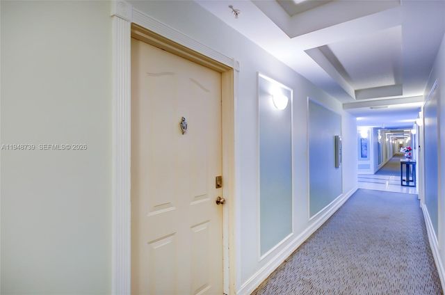 5077 NW 7th St TS7, Miami, FL 33126