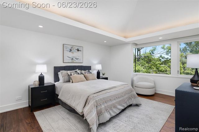 2700 Squirrel Road, Bloomfield Hills, MI 48304