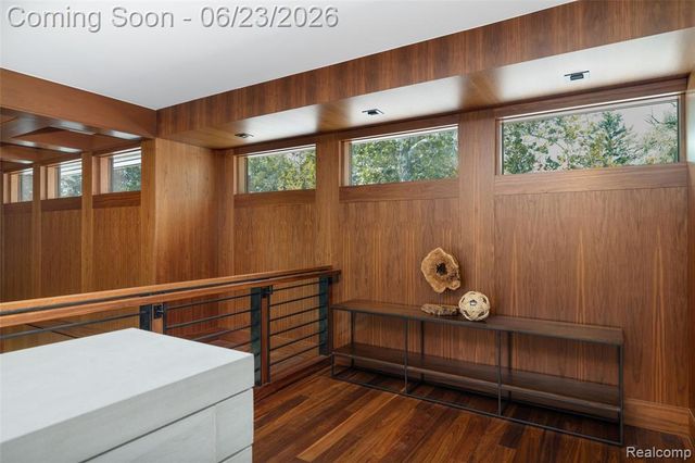 2700 Squirrel Road, Bloomfield Hills, MI 48304