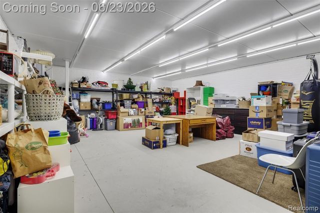 2700 Squirrel Road, Bloomfield Hills, MI 48304