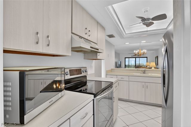 4263 Bay Beach LN 815, Fort Myers Beach, FL 33931