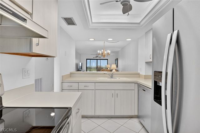 4263 Bay Beach LN 815, Fort Myers Beach, FL 33931