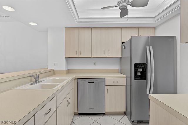 4263 Bay Beach LN 815, Fort Myers Beach, FL 33931