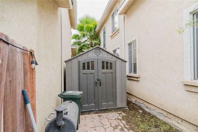 27631 Iris Place, Castaic, CA 91384