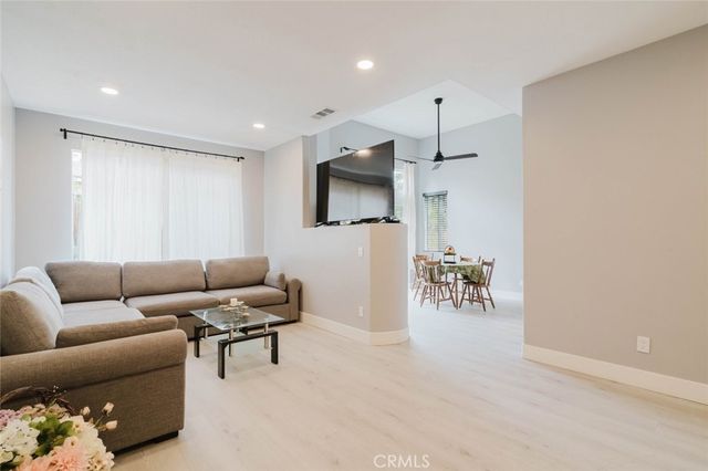 27631 Iris Place, Castaic, CA 91384