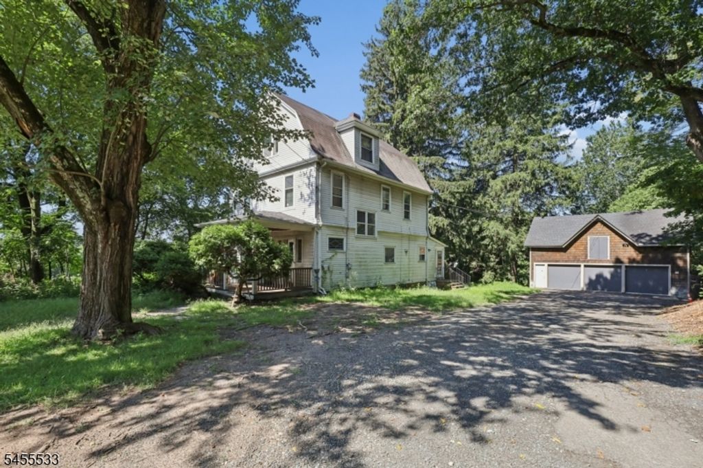 37 Livingston Ave, Roseland Boro, NJ 07068 — exterior