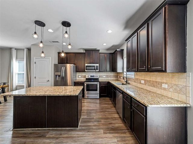 1124 Hartwell Road, Locust Grove, GA 30248