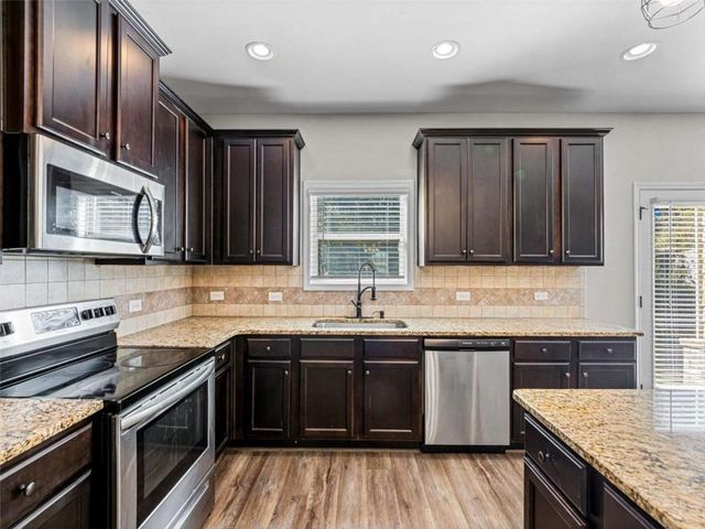 1124 Hartwell Road, Locust Grove, GA 30248