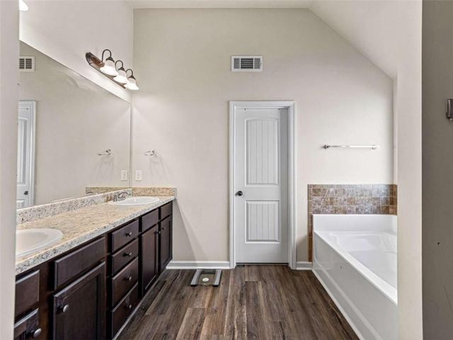 1124 Hartwell Road, Locust Grove, GA 30248