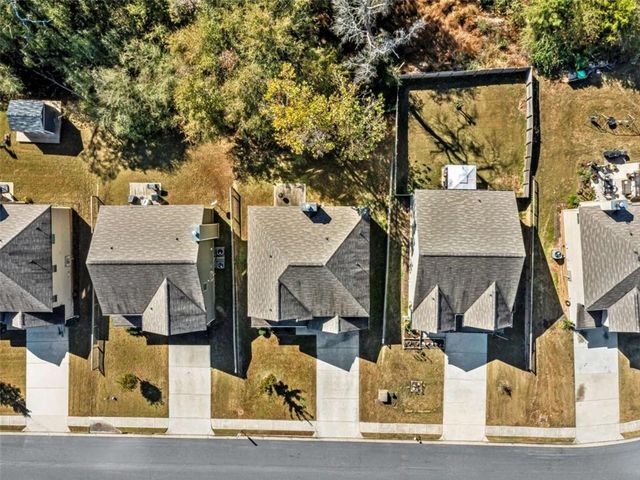 1124 Hartwell Road, Locust Grove, GA 30248