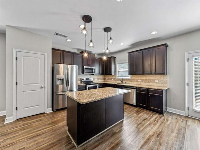 1124 Hartwell Road, Locust Grove, GA 30248