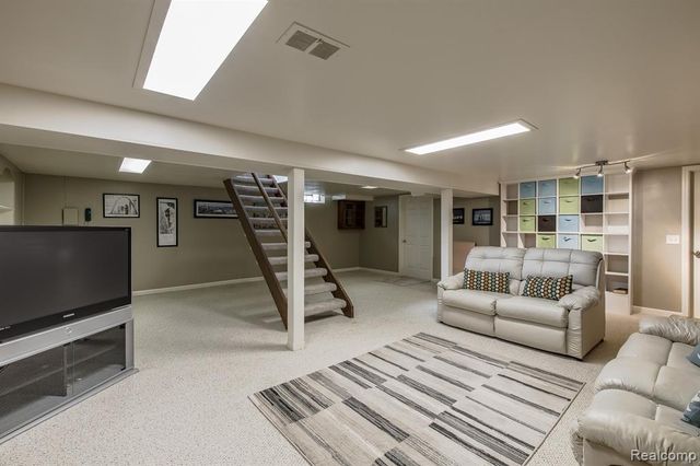 4931 Huron Drive, Clarkston, MI 48348