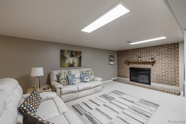 4931 Huron Drive, Clarkston, MI 48348