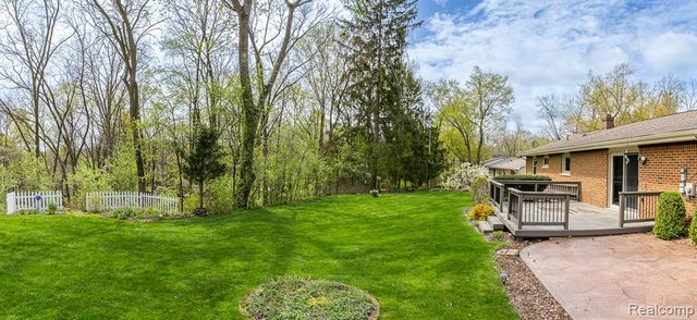 4931 Huron Drive, Clarkston, MI 48348