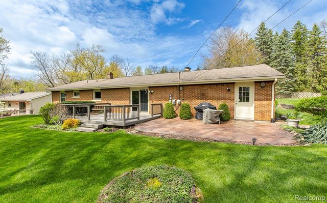 4931 Huron Drive, Clarkston, MI 48348