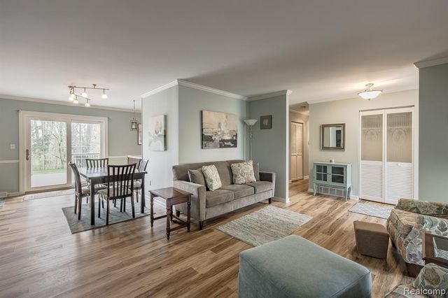 4931 Huron Drive, Clarkston, MI 48348
